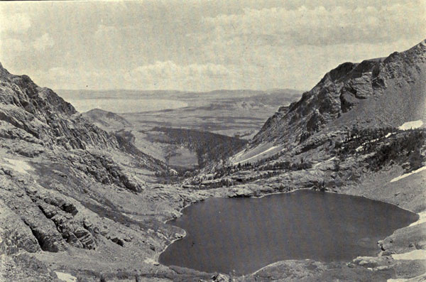 Mono Desert from
Mono Pass